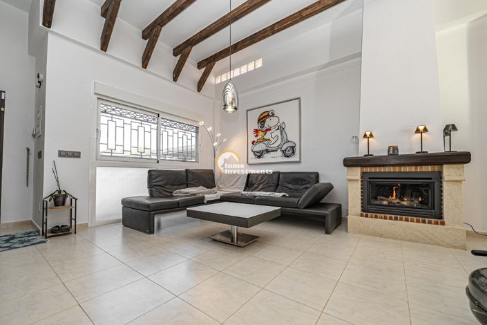 Image No.7-3 Bed Villa for sale