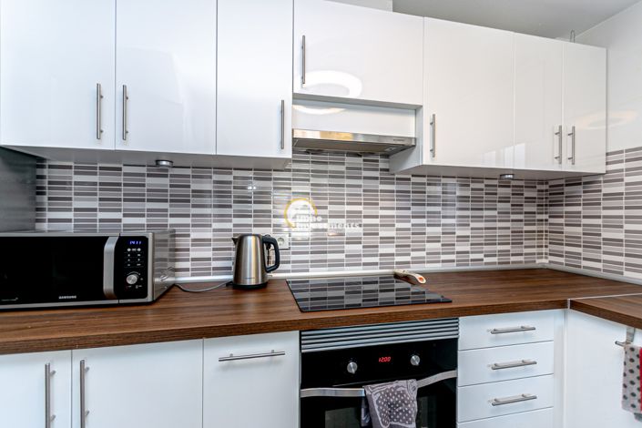 Image No.8-2 Bed Bungalow for sale