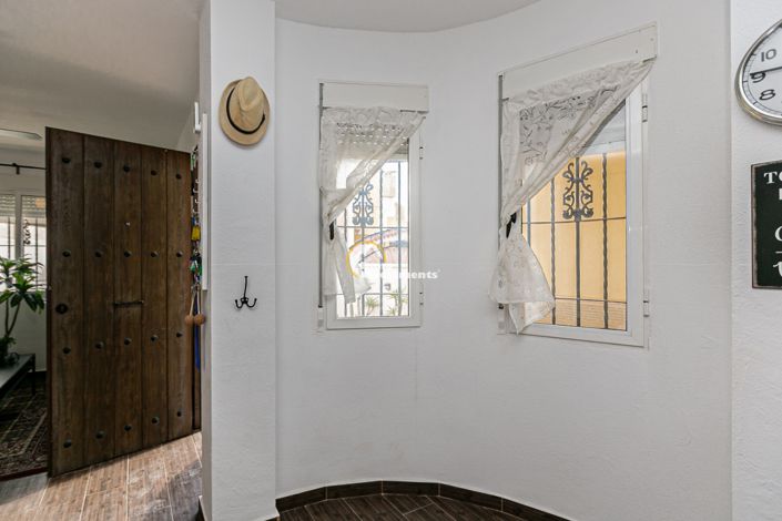 Image No.10-2 Bed Townhouse for sale