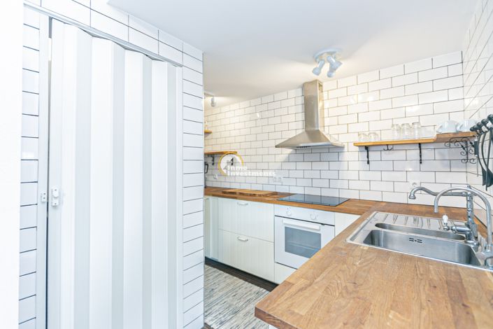 Image No.12-2 Bed Townhouse for sale