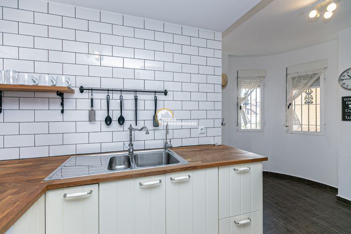 Image No.14-2 Bed Townhouse for sale