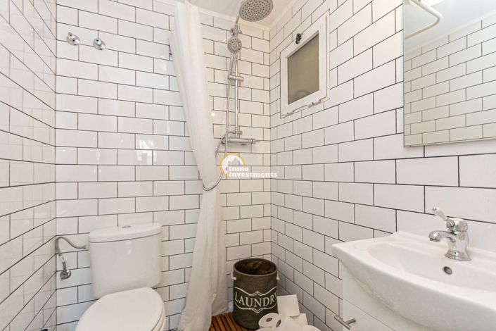 Image No.17-2 Bed Townhouse for sale