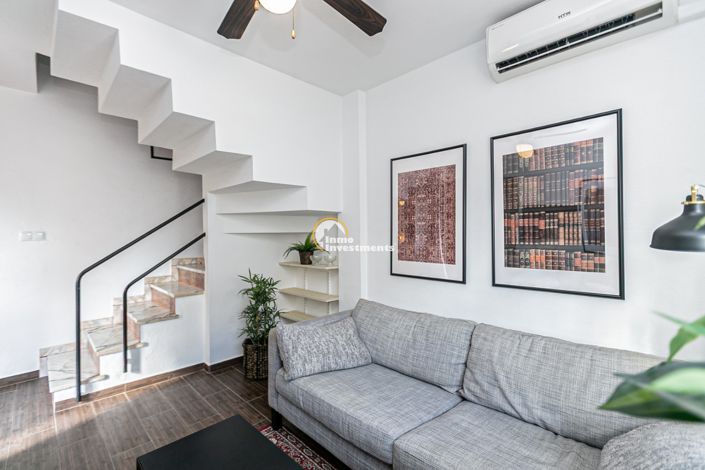 Image No.6-2 Bed Townhouse for sale