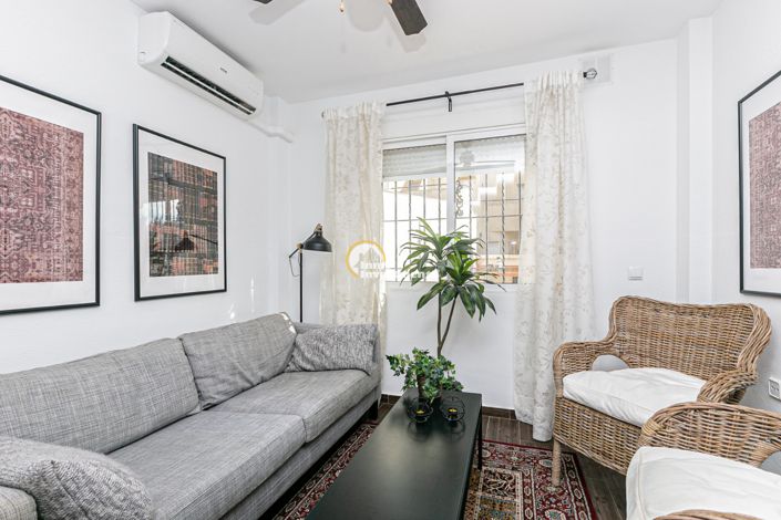 Image No.7-2 Bed Townhouse for sale