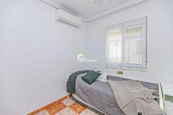 Image No.22-3 Bed Quad for sale