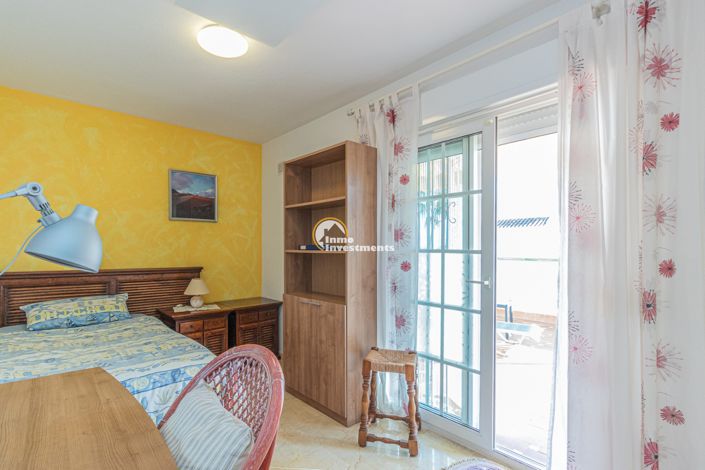 Image No.24-3 Bed Quad for sale