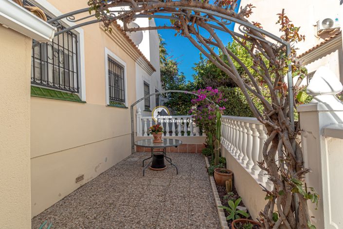 Image No.34-3 Bed Quad for sale