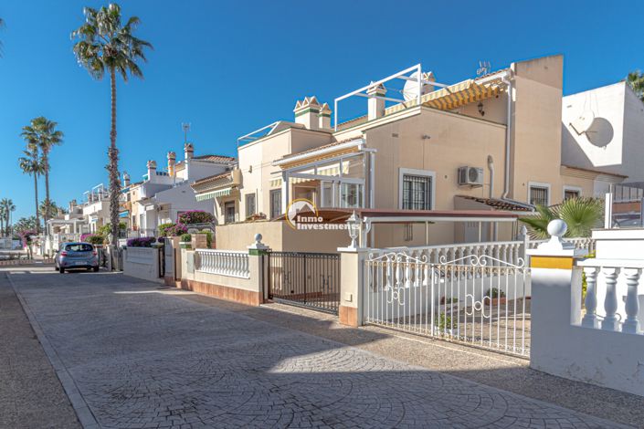 Image No.38-3 Bed Quad for sale