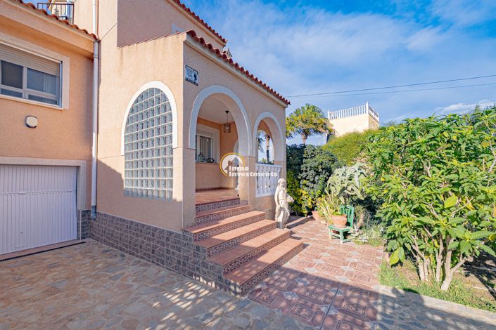 Image No.5-Villa de 4 chambres à vendre à Torrevieja