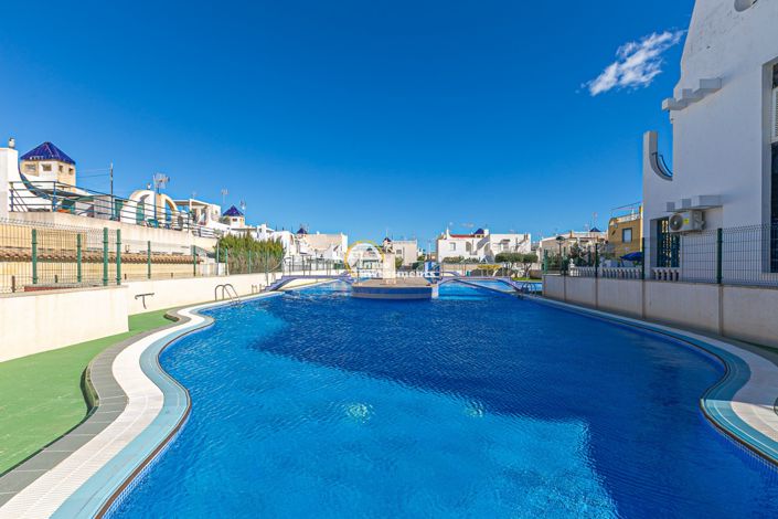Image No.48-Bungalow de 2 chambres à vendre à Torrevieja