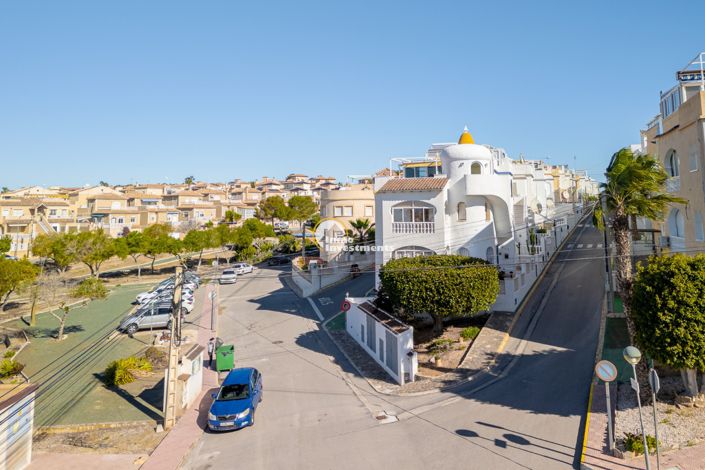 Image No.45-1 Bed Penthouse for sale