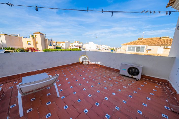 Image No.21-3 Bed Quad for sale