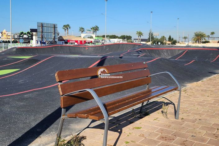 Image No.23-2 Bed Townhouse for sale