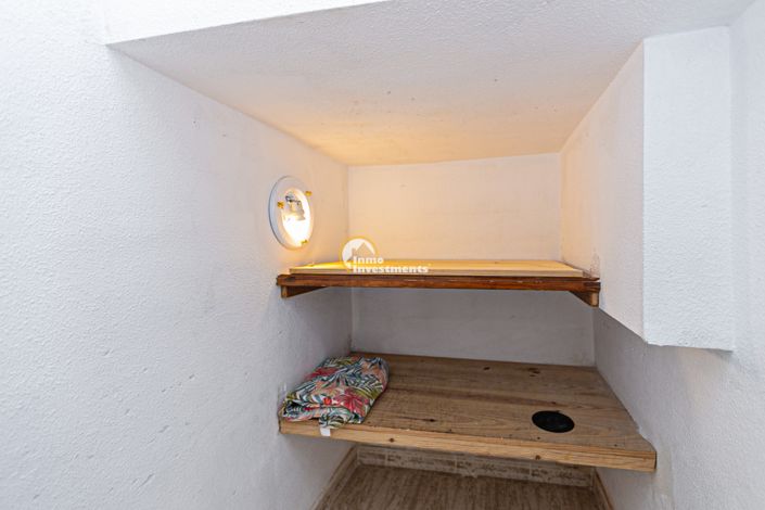 Image No.16-2 Bed Villa for sale