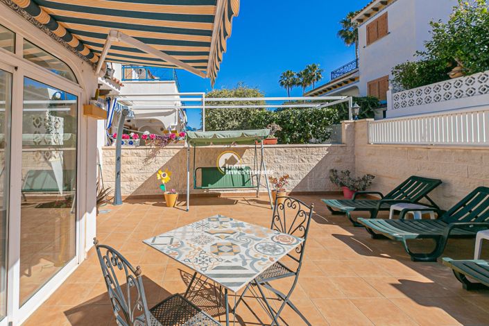 Image No.2-2 Bed Villa for sale