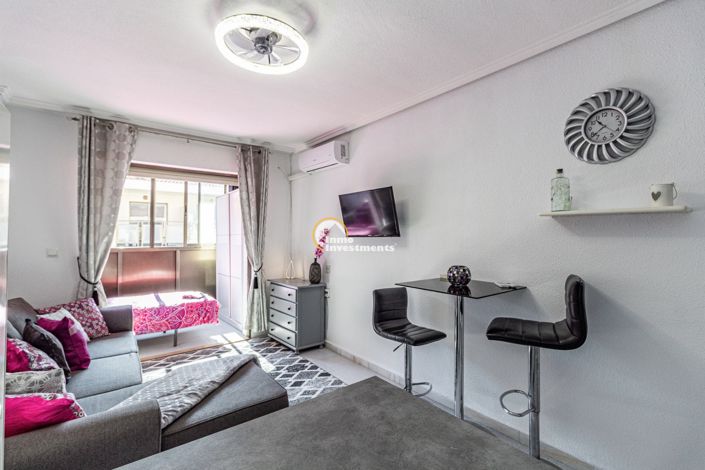 Image No.7-Studio for sale