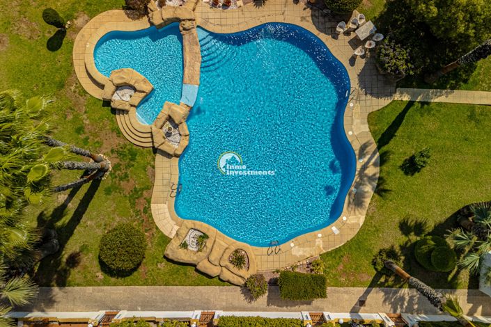 Image No.50-2 Bed Townhouse for sale