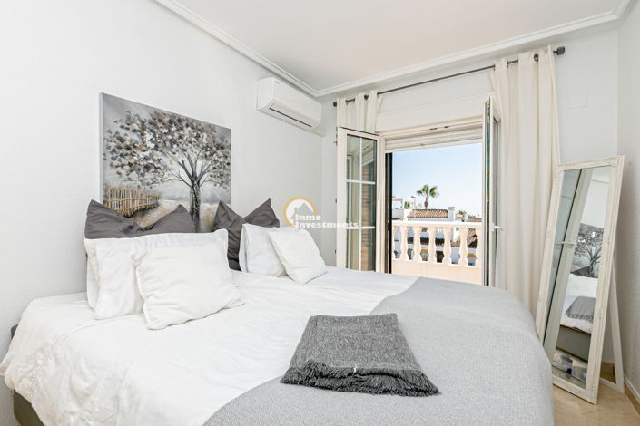 Image No.27-2 Bed Townhouse for sale