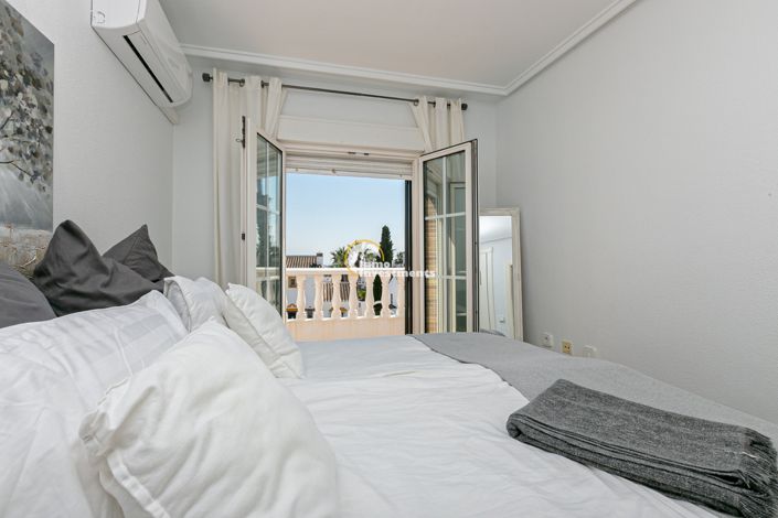 Image No.28-2 Bed Townhouse for sale