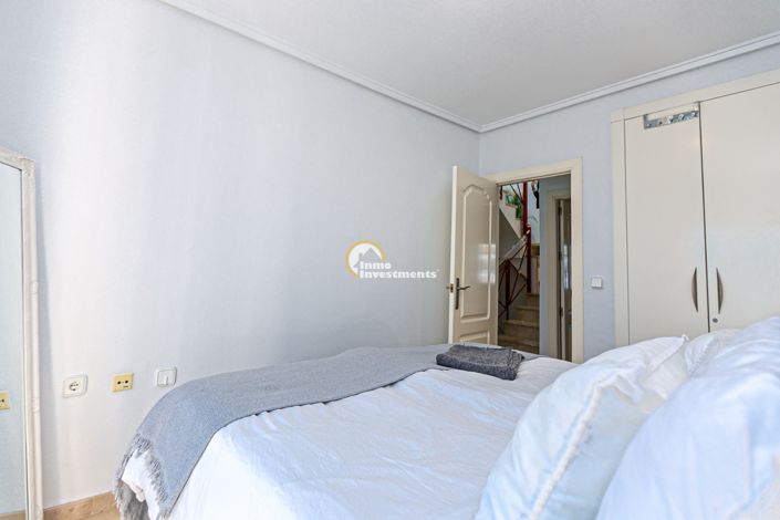 Image No.32-2 Bed Townhouse for sale