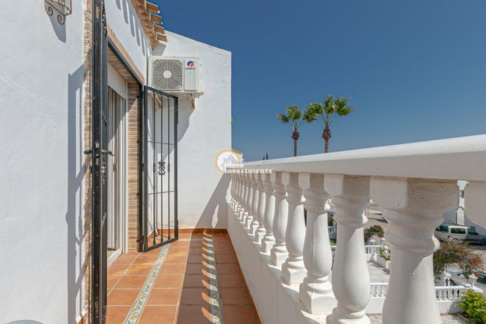 Image No.35-2 Bed Townhouse for sale