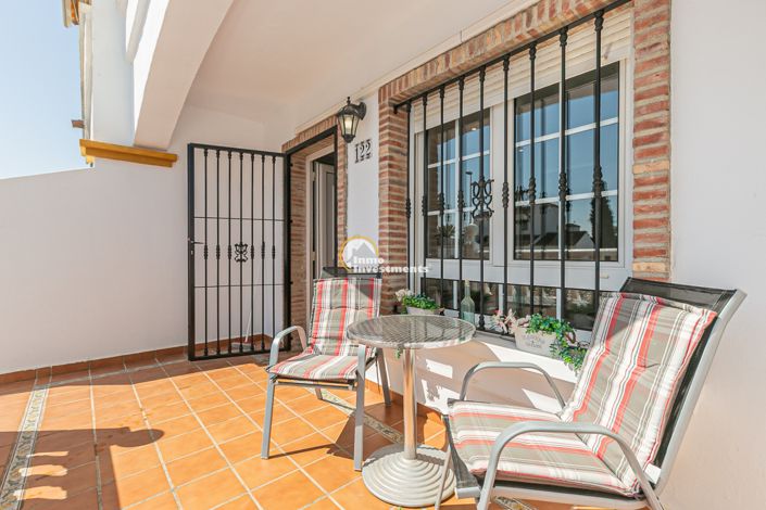 Image No.46-2 Bed Townhouse for sale