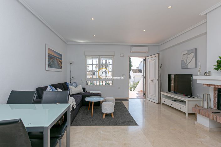 Image No.10-2 Bed Townhouse for sale