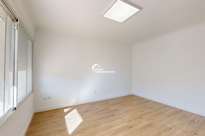 Image No.19-2 Bed Apartment for sale