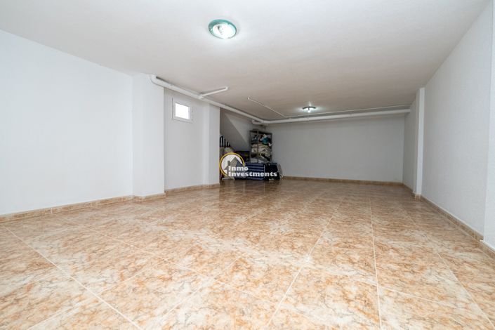 Image No.24-3 Bed Apartment for sale