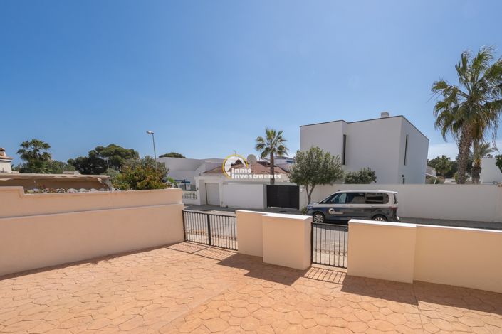 Image No.30-3 Bed Apartment for sale