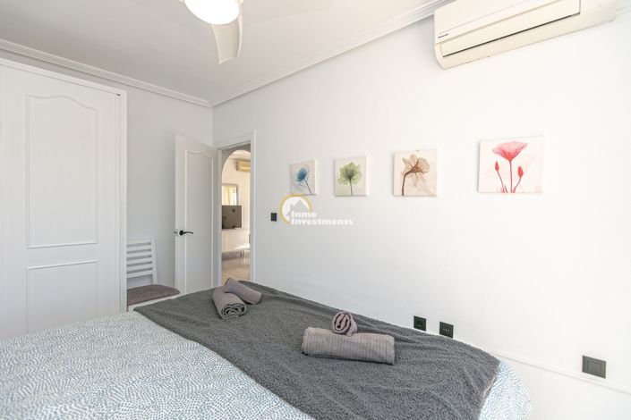 Image No.20-2 Bed Bungalow for sale