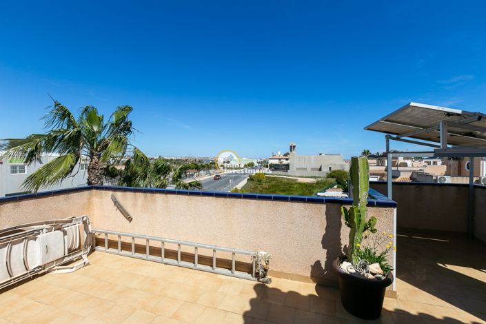 Image No.43-2 Bed Villa for sale