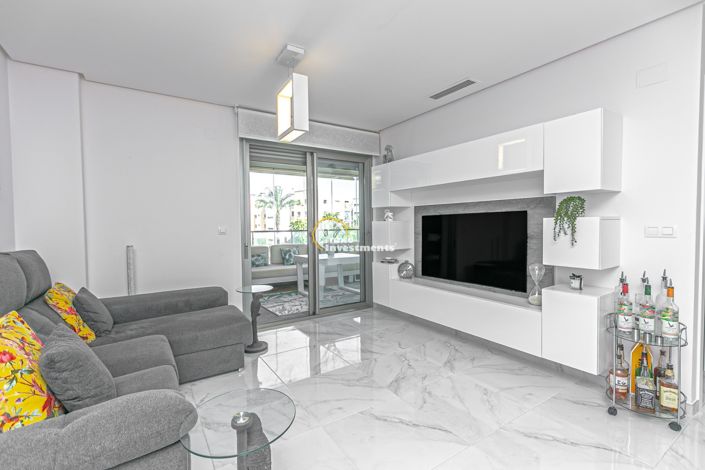 Image No.24-3 Bed Apartment for sale