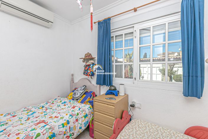 Image No.12-4 Bed Townhouse for sale