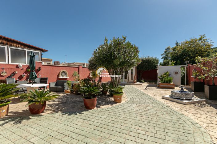 Image No.39-4 Bed Townhouse for sale