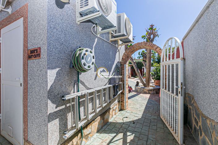 Image No.50-4 Bed Townhouse for sale