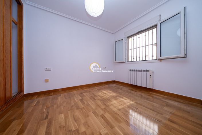 Image No.11-3 Bed Quad for sale