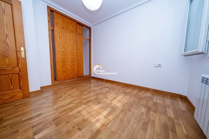 Image No.12-3 Bed Quad for sale