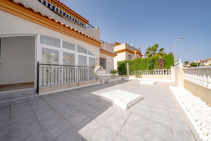 Image No.2-3 Bed Quad for sale