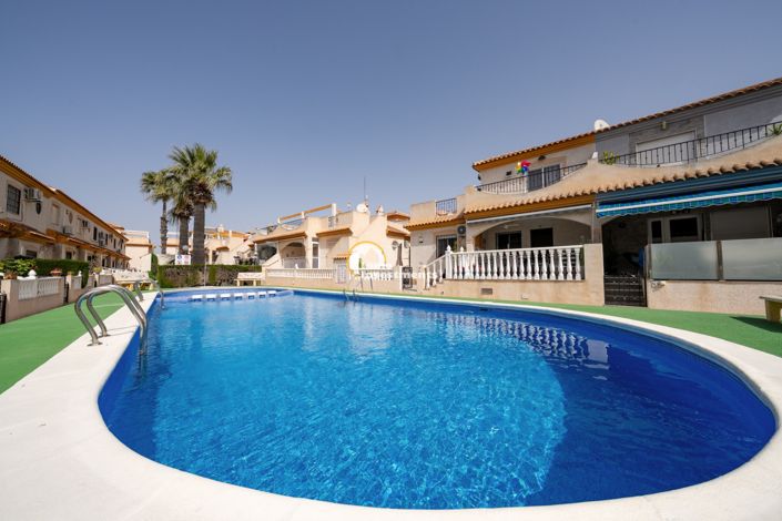 Image No.25-3 Bed Quad for sale