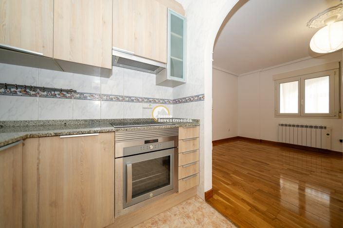 Image No.6-3 Bed Quad for sale