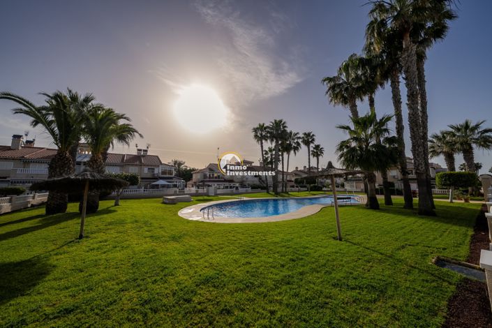 Image No.4-2 Bed Quad for sale