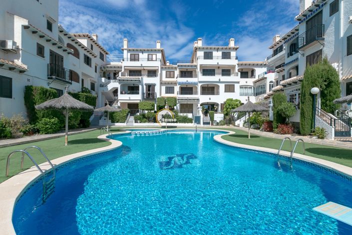 Image No.37-2 Bed Apartment for sale