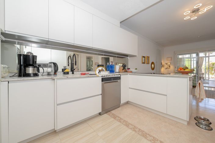 Image No.11-4 Bed Apartment for sale