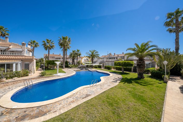 Image No.20-2 Bed Apartment for sale