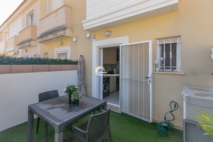 Image No.20-2 Bed Townhouse for sale