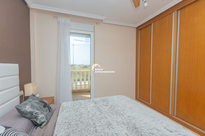 Image No.27-2 Bed Townhouse for sale