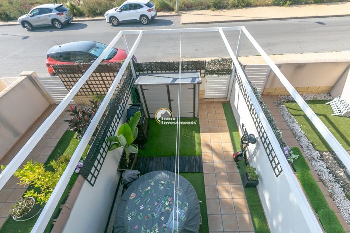 Image No.30-2 Bed Townhouse for sale