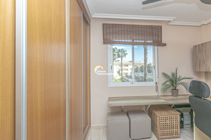 Image No.45-2 Bed Townhouse for sale
