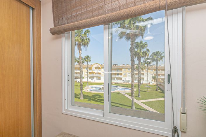 Image No.48-2 Bed Townhouse for sale